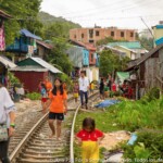 Some Cambodian families had to move along the railway after having been expulsed from the land they used to live in.